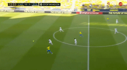 国安新体育总监中文名叫马永明，此前曾担任拜仁亚太区体育总监（国安任命马永明为新任体育总监，曾出任拜仁亚太区体育总监）