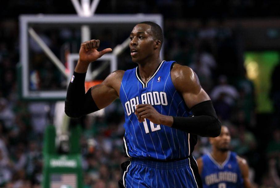 马丁内利：欧冠比赛空间更大，英超有些队喜欢摆大巴所以难踢（马丁内利：欧冠更开放，英超因部分球队摆大巴更难打）