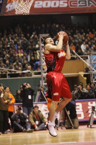 巴黎人报：登贝莱患流感缺席训练，可能无缘出战毕尔巴鄂（巴黎人报：登贝莱流感缺训，出战毕尔巴鄂成疑）