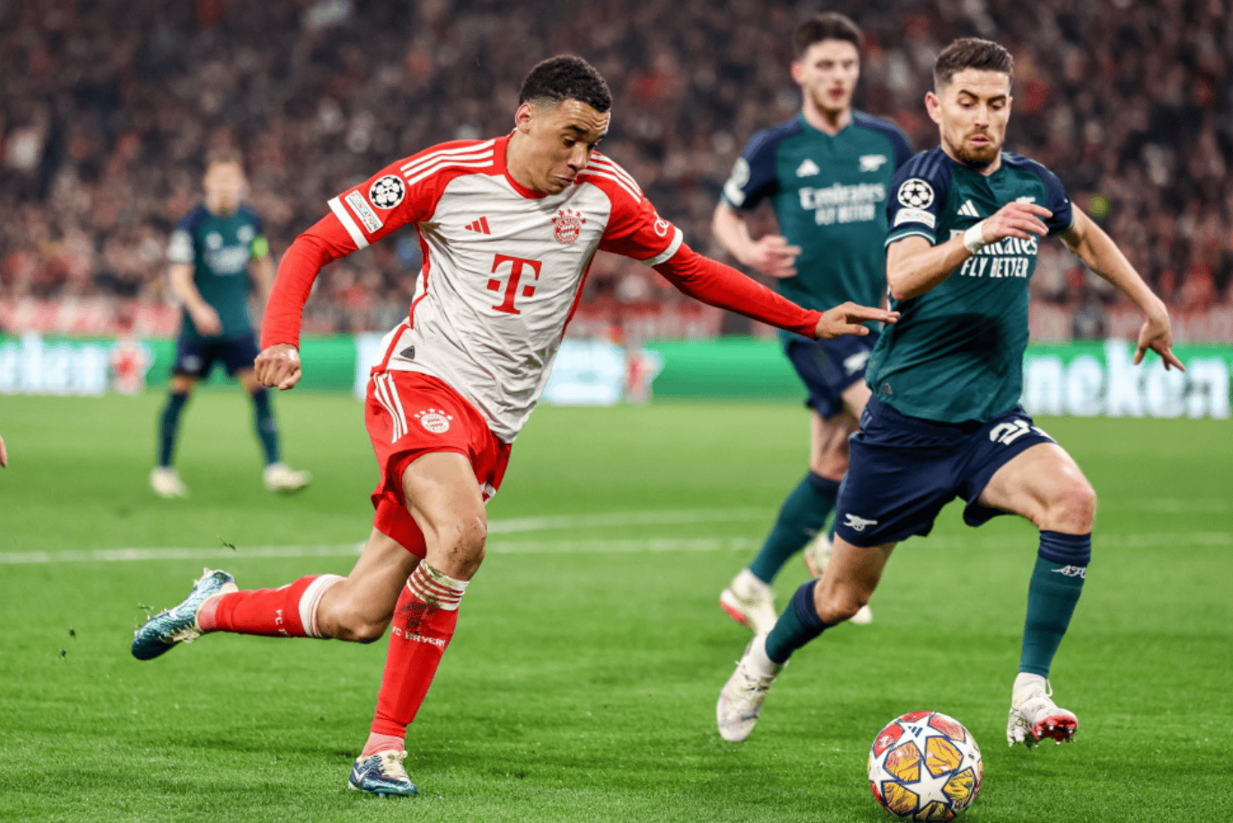 尤文官方：弗朗西斯科-孔塞桑当选队内10月最佳球员（尤文官宣：弗朗西斯科-孔塞桑荣膺球队十月最佳）