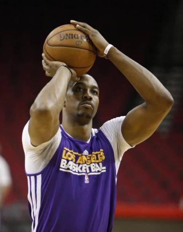 加图索在看台观战？巴尔泰萨吉：我很高兴，但我不关注这些事（加图索现身看台？巴尔泰萨吉：我很高兴，但对此并不关注）