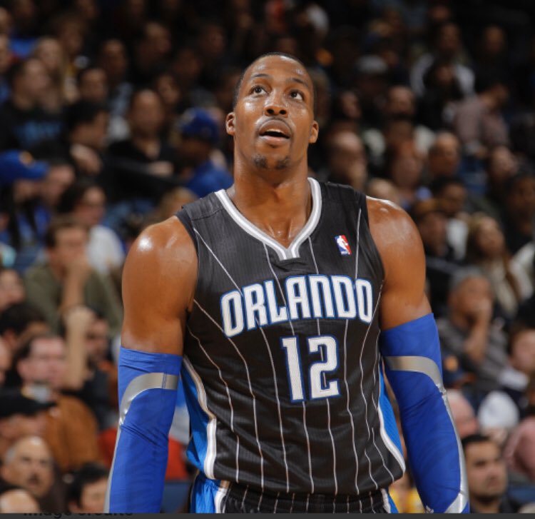 C罗：国家队没有谁是不可撼动的；球迷嘘我会帮我队友减轻压力（C罗：国家队没有绝对核心；嘘声冲我来，我替队友扛压力）