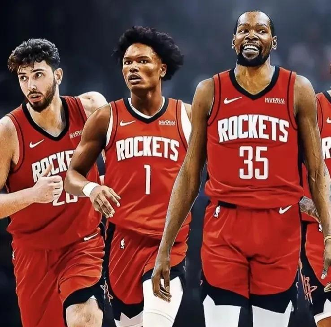 本赛季下半程的国安在成绩层面给了球迷们深刻的落差（赛季后半段国安的战绩让球迷感到强烈反差）