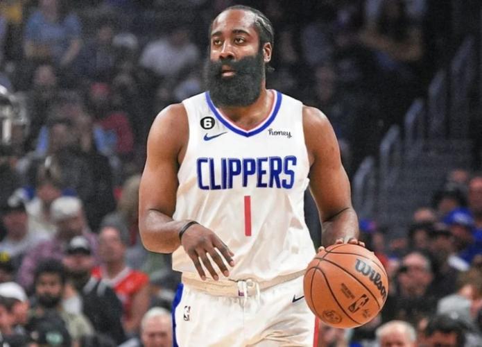 足球周刊：重返国足是刘若钒的愿望，殷切期待完成A级赛首秀（足球周刊：刘若钒盼回归国足，期待迎来A级赛首秀）