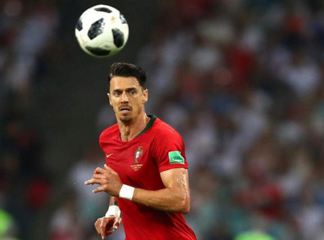 足球传控体系的核心原理（传控足球的核心机制）